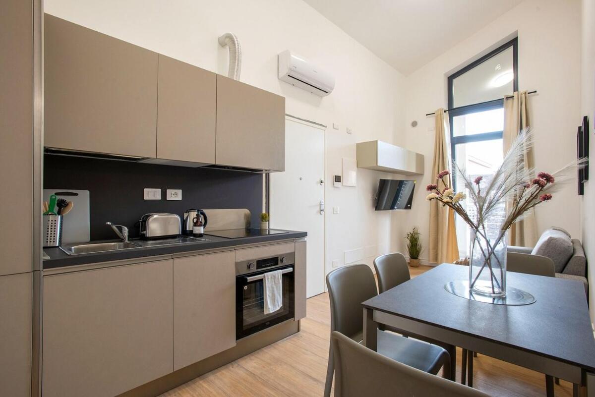 Urban Oasis Near Termini With Free Private Parking Apartment Rom