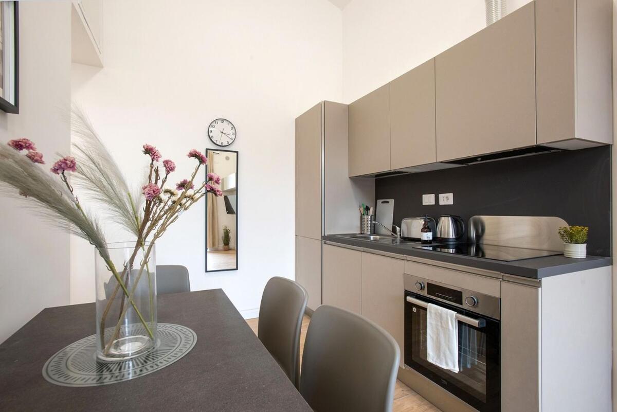 Apartment Urban Oasis Near Termini With Free Private Parking Rom